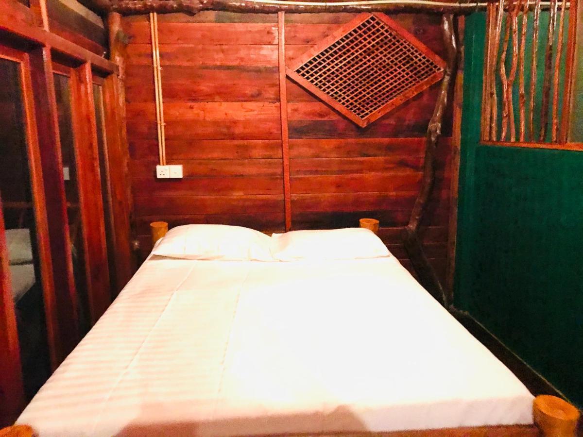Hotel Yala Eco Tree House Tissamaharama Exterior foto
